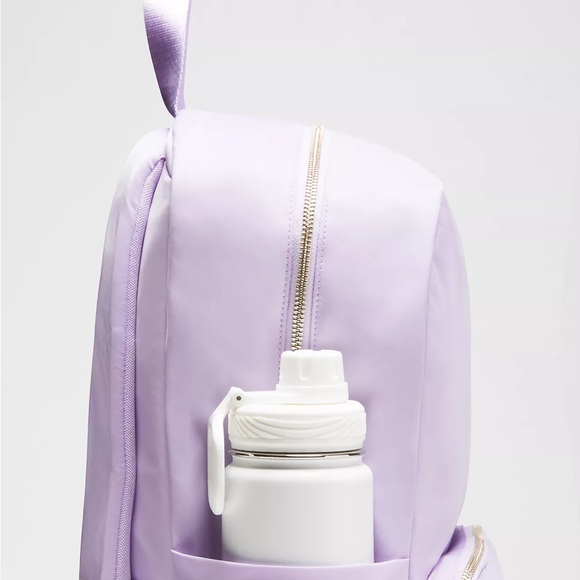 NWT LULULEMON - Everywhere Backpack 22L Metal Hardware - $98 - Picture 4 of 9